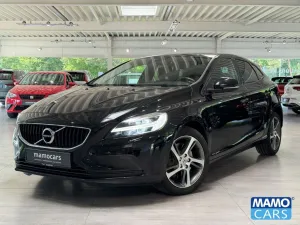Volvo V40 T3 Momentum AHK/SHZ/FSH/CAM/NAVI/LED/KLIMA