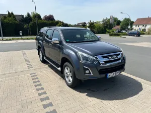 Isuzu D-Max 1,9L  mit Hardtop