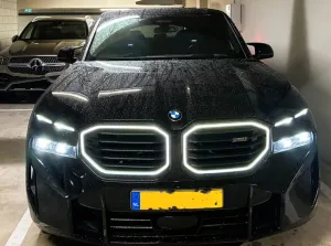 BMW XM 4.4 - Black shadow