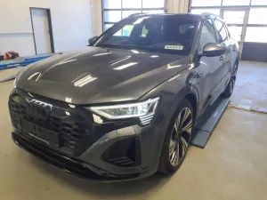Audi Q8 e-tron 55 q. S line AHK+Navi+head-up+Matrix