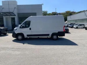 Peugeot Boxer 35 2.2 BlueHDi 140 S&S PM-TN Furgo