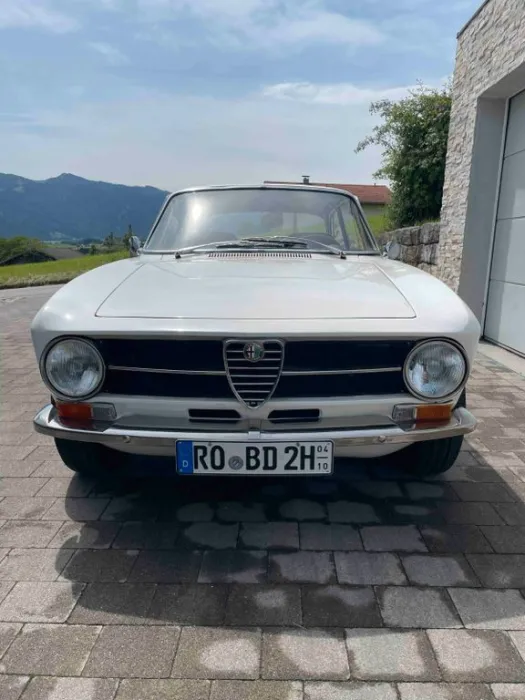 Alfa Romeo GT Junior