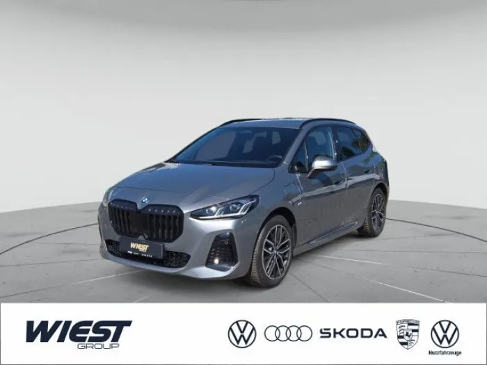 BMW 225 2er Active Tourer 225 e xDrive M Sport, HARM