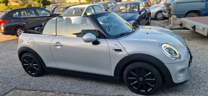 MINI Cooper Cabrio