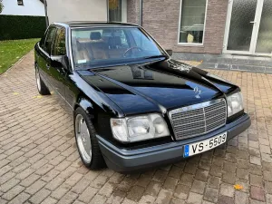 Mercedes-Benz E 320  320