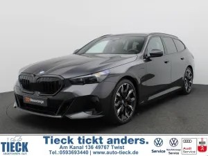 BMW 530 e xDrive M Sport Touring HUD AHK Pano Navi