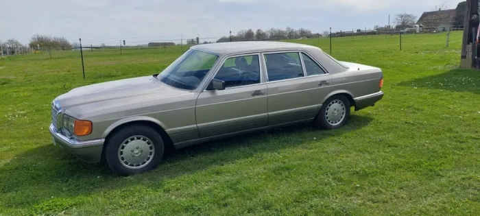 Mercedes-Benz 560 SEL dt. Fahrzeug Schiebedach 2.Hd. Zustand
