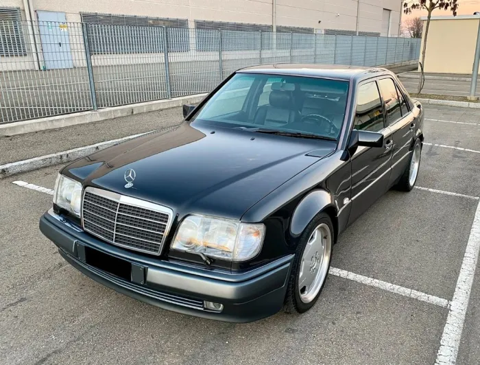 Mercedes-Benz E 500