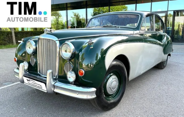 Jaguar MK8