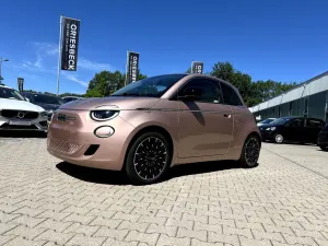 Fiat 500e La Prima *LED Navi Leder Rückfahrkamera DAB