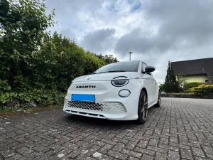 Abarth 500e Limousine 42 kWh Turismo Turismo