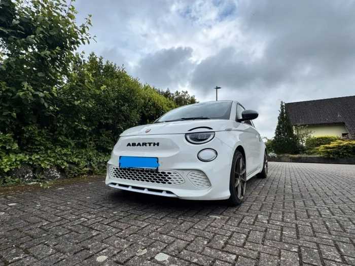 Abarth 500e Limousine 42 kWh Turismo Turismo