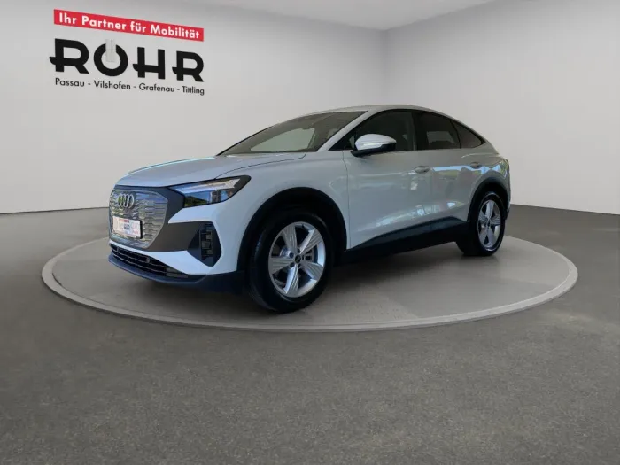 Audi Q4 Sportback e-tron (PDC.NAVI.SHZ.DAB.virtual co