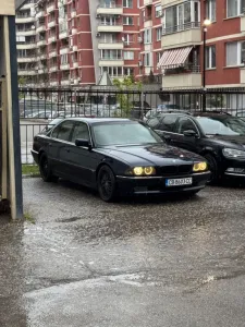 BMW 740i