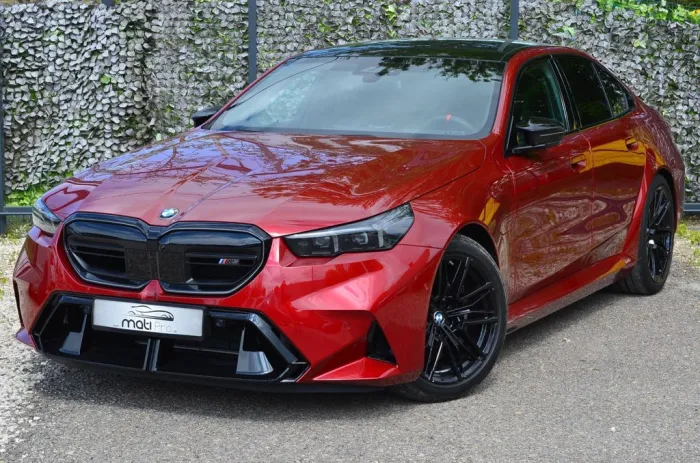 BMW M5 Limousine Basis