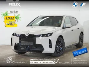 BMW iX xDrive45 M SPORTPAKET PRO+22