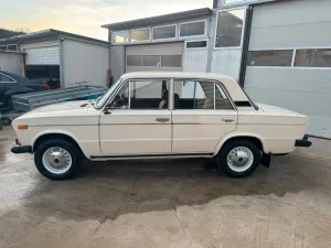 Lada 2106