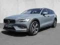 Volvo V60 Cross Country B4 AWD Plus Pano LED