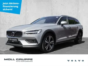 Volvo V60 Cross Country B4 AWD Plus LED Harman/Kardon