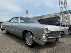 Cadillac Deville Sedan 7.7L/Klima/Leder/Automatik