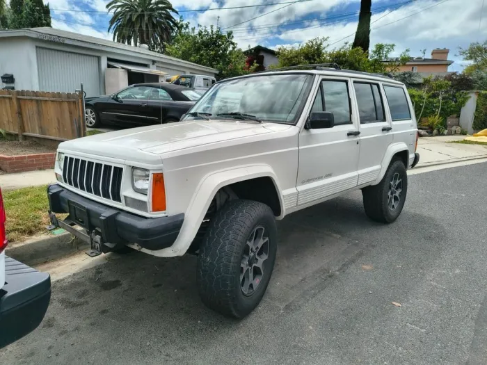 Jeep Cherokee 4.0 cat 5 porte Command-Trac Count