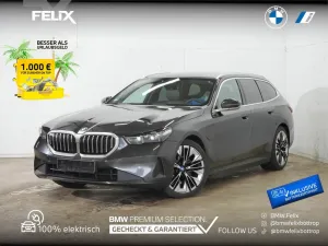 BMW 530d xDrive Touring+ICONIC GLOW+20