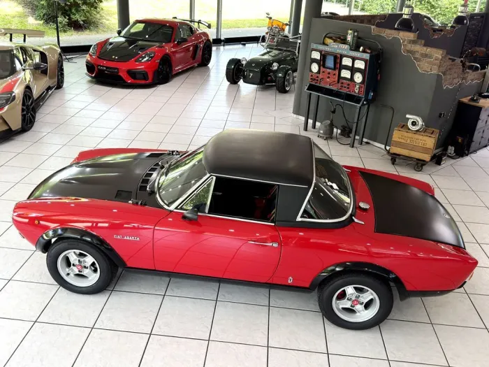 Abarth Fiat 124 Spider Abarth Rally Tribute 152 PS