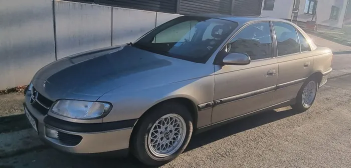 Opel Omega B 2,0 16V 100kw ab Okt. H-Kennz. möglich