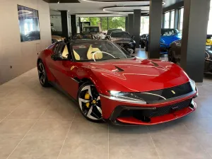 Ferrari 12Cilindri Spider*Lift*Full Carbon*Daytona Seats