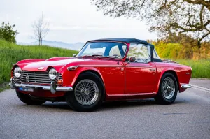 Triumph TR 250