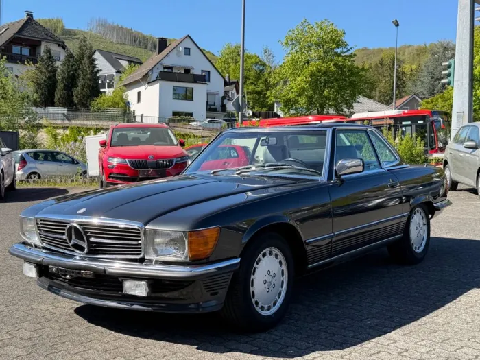 Mercedes-Benz 500 SL Cabrio V8 / Hardtop /Klima /SHZ /Tempomat