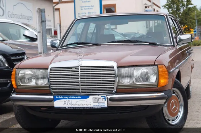Mercedes-Benz 240D Limousine W123 +Oldtimer+H-Zulassung+