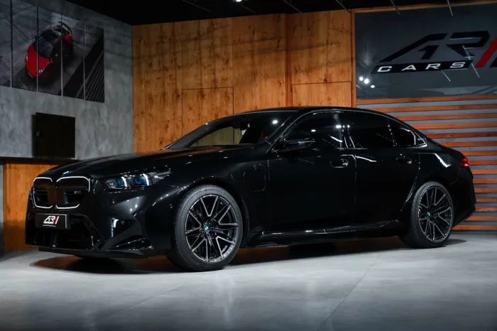 BMW M5 Limousine *360*