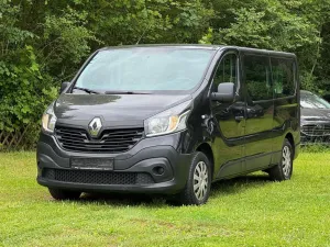 Renault Trafic Combi L2H1 2,9t  Expression 9 Sitzplätze