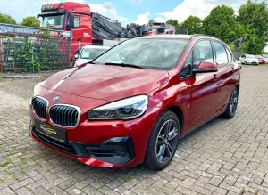 BMW 225 xe Sport Lin PHEV Act Tou. KAM NAV HUD LEDER