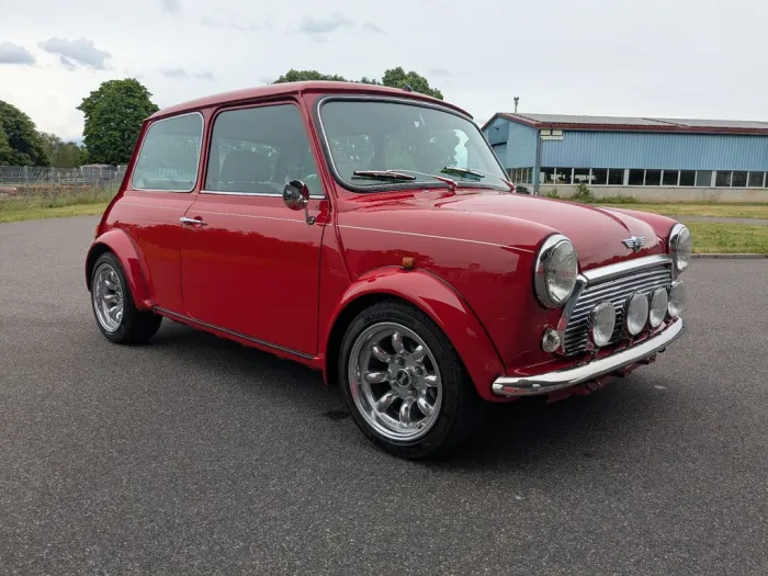 MINI Cooper 1300 MPI 