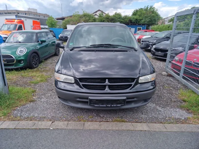 Chrysler Grand Voyager LX 3.3 V6 Leichenwagen