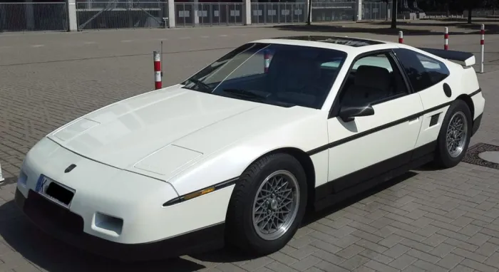 Pontiac Fiero GT 2,8 Liter V6