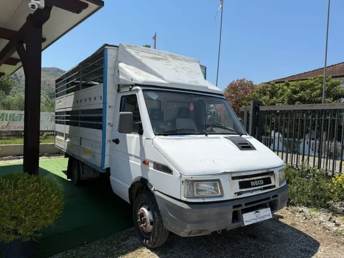 Iveco FIAT IVECO TRASPORTO ANIMALI