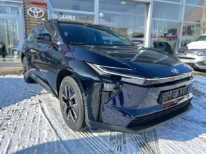 Toyota bz4X 73kWh Teamplayer ACC 360 NAVI LED SHZ ACP