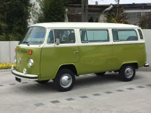 Volkswagen T2b L