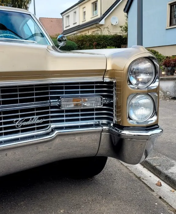 Cadillac sedan de ville hardtop 4 türer