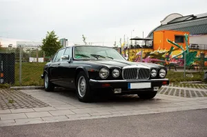 Jaguar Daimler Double Six V12 /Oldtimer