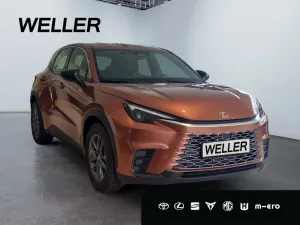 Lexus LBX FWD Basis