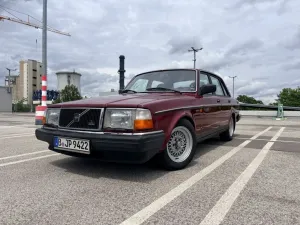 Volvo 240 GL Limousine auf seltenen BBS RA287