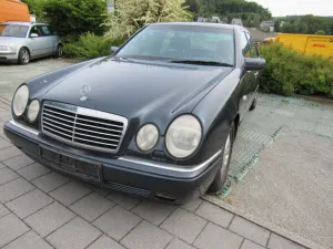 Mercedes-Benz E 280