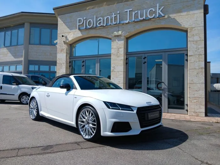 Audi TT Roadster 1.8 TFSI S line