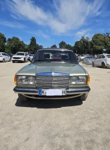 Mercedes-Benz E 230, Baureihe W123 (Oldtimer)