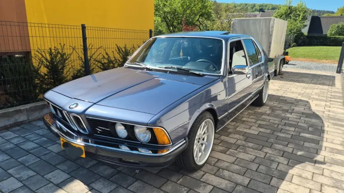 BMW 745i e23 