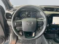Toyota Hilux 2,8 l, 204 PS 6 Gang AT Double Cab INVINVC